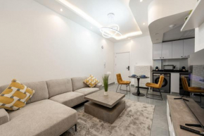 Dubai Marina - 1BHK Homely Apartment